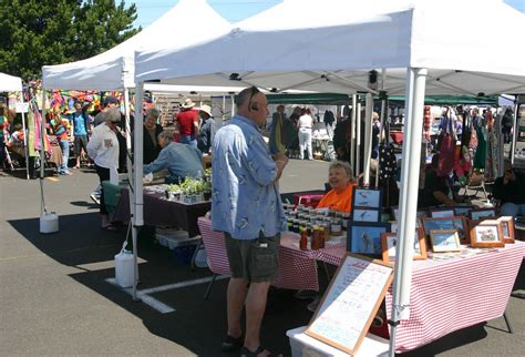 farmers market waldport oregon|waldport oregon beachcomber days.